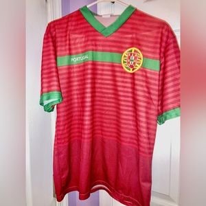Team Portugal Mens V-Neck Soccer Shirt Size Medium Great Condition